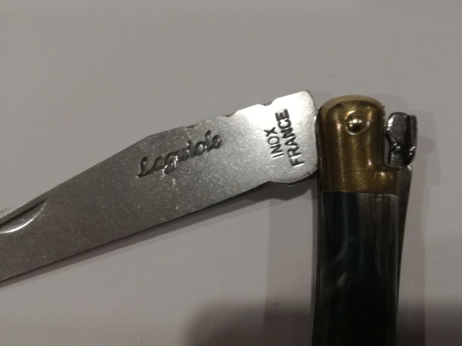 Canivete Coleção "Laguiole" c/ Estojo em Couro e Fuzil