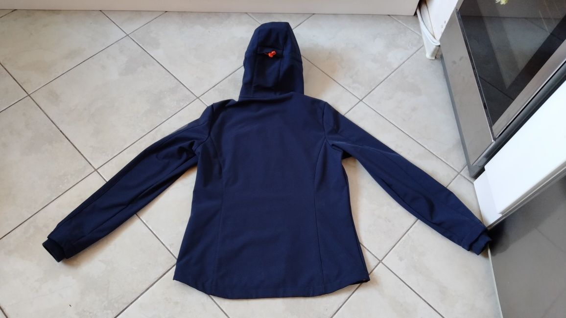 Niemiecka kurtka Softshell 38/40