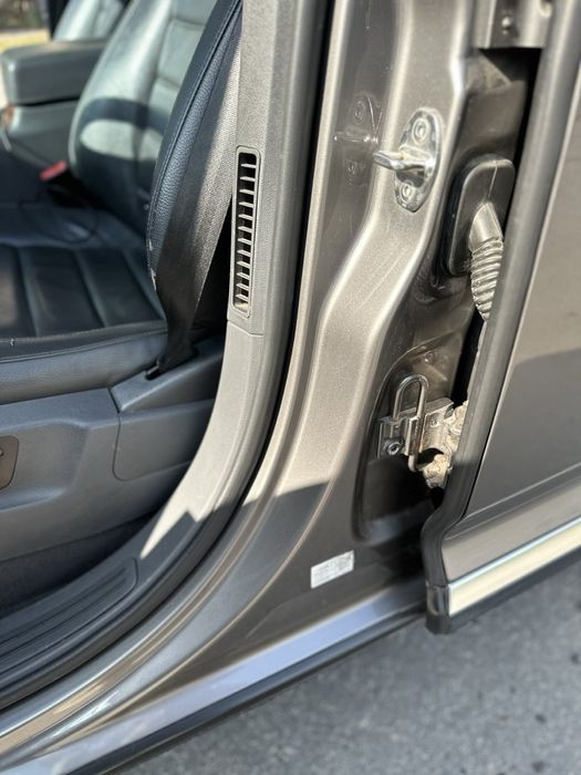 VW Touareg  3 л в в идеале возможен обмен на жилье в Харькове