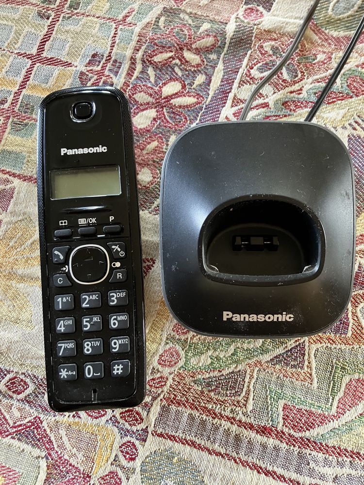 Bezprzewodowy telefon stacjonarny Panasonic KX-TGA161EX czarny