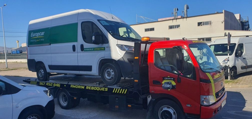 Serviço de Reboque automóveis e furgons