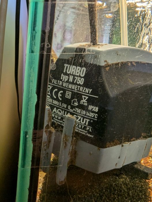 Akwarium 120l z wyposażeniem.