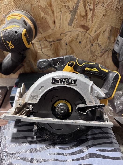 Продам інструмент DEWALT usa