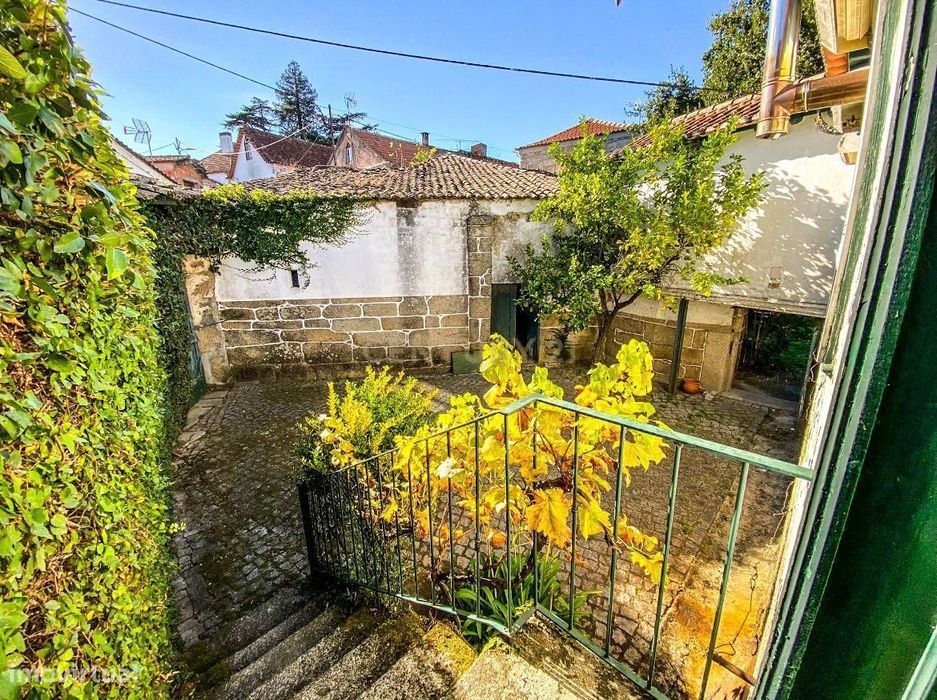 Sumptuosa e ancestral moradia para habitação particular ou turismo de