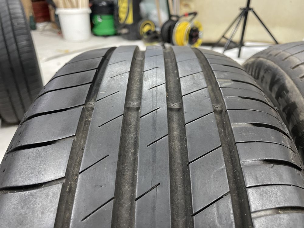 3× Opony Goodyear EfficientGrip Performance 205/55R16