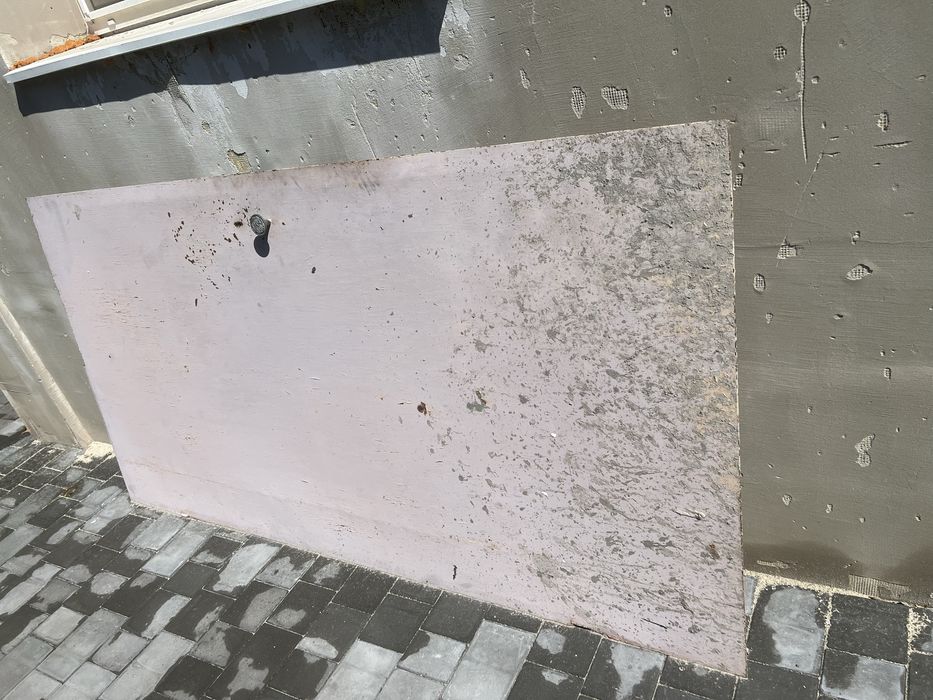 Продам металлические входные двери