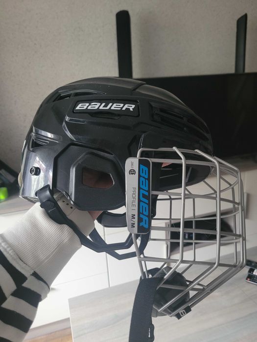 Kask hokejowy, rozmiar M