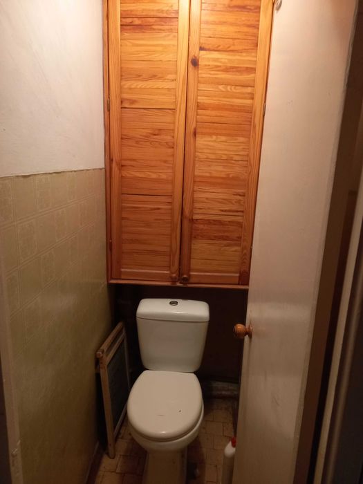 Продаж 2 - кімнатної квартири на проспекті Соборності, 11