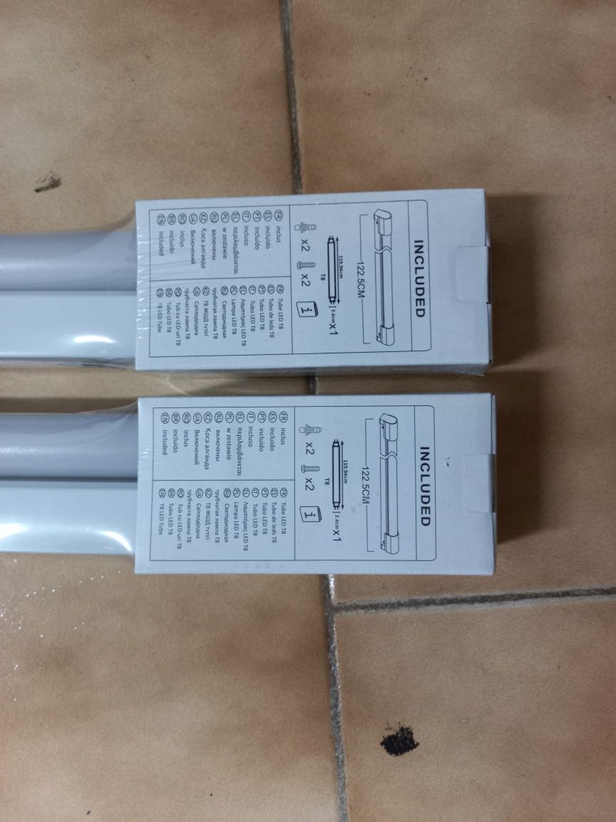 2 lâmpadas tubulares LED T8