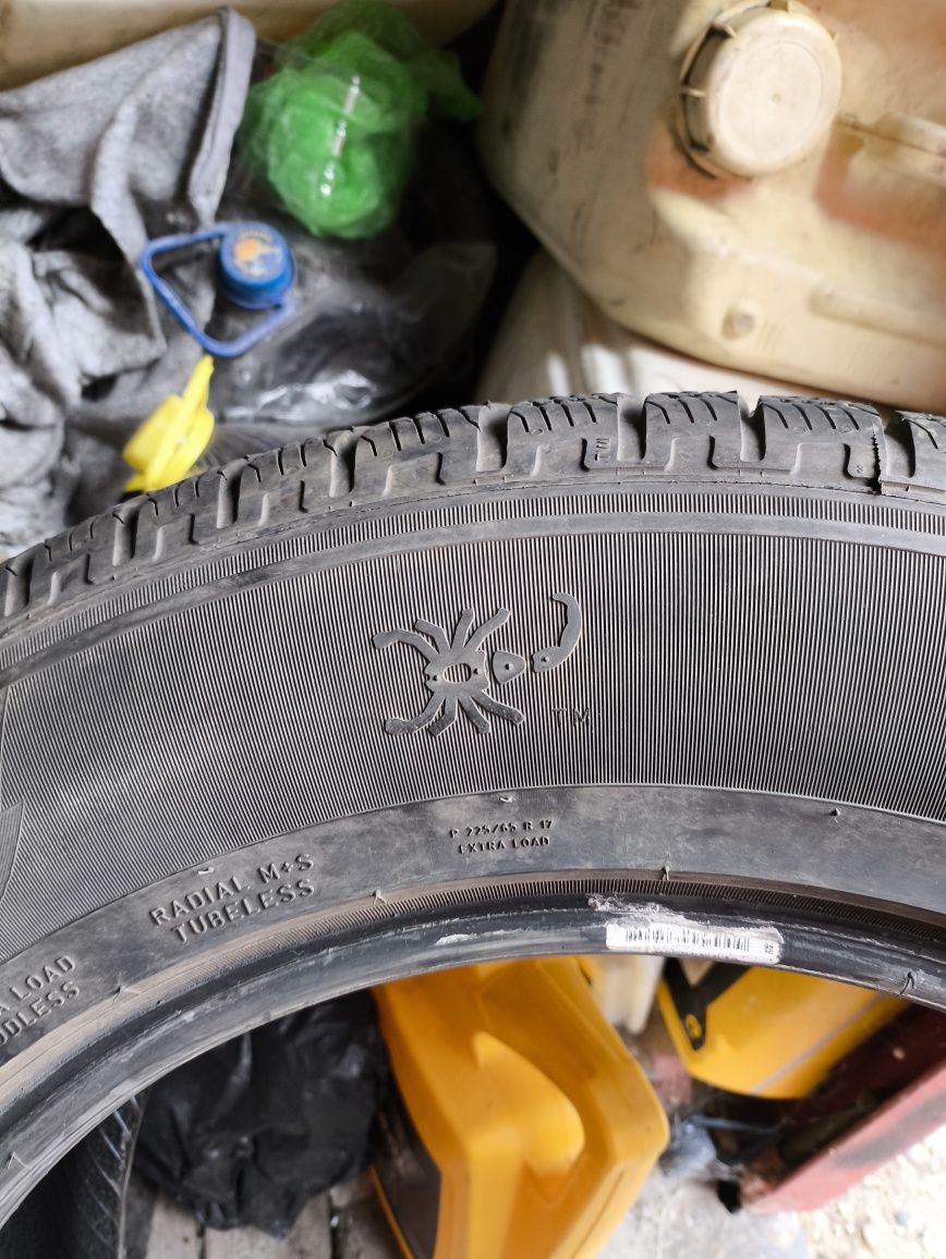 Продам шини зима 225/65r17 хороший стан