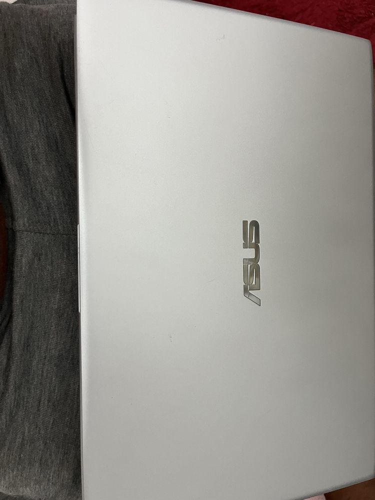 Asus vivibook usado