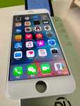 Oryginalny wyświetlacz Apple iPhone 8 / SE2 / SE3 WHITE FVAT 23%