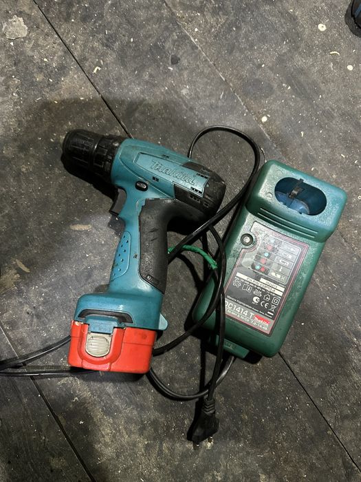 Makita шуруповерт рабочий