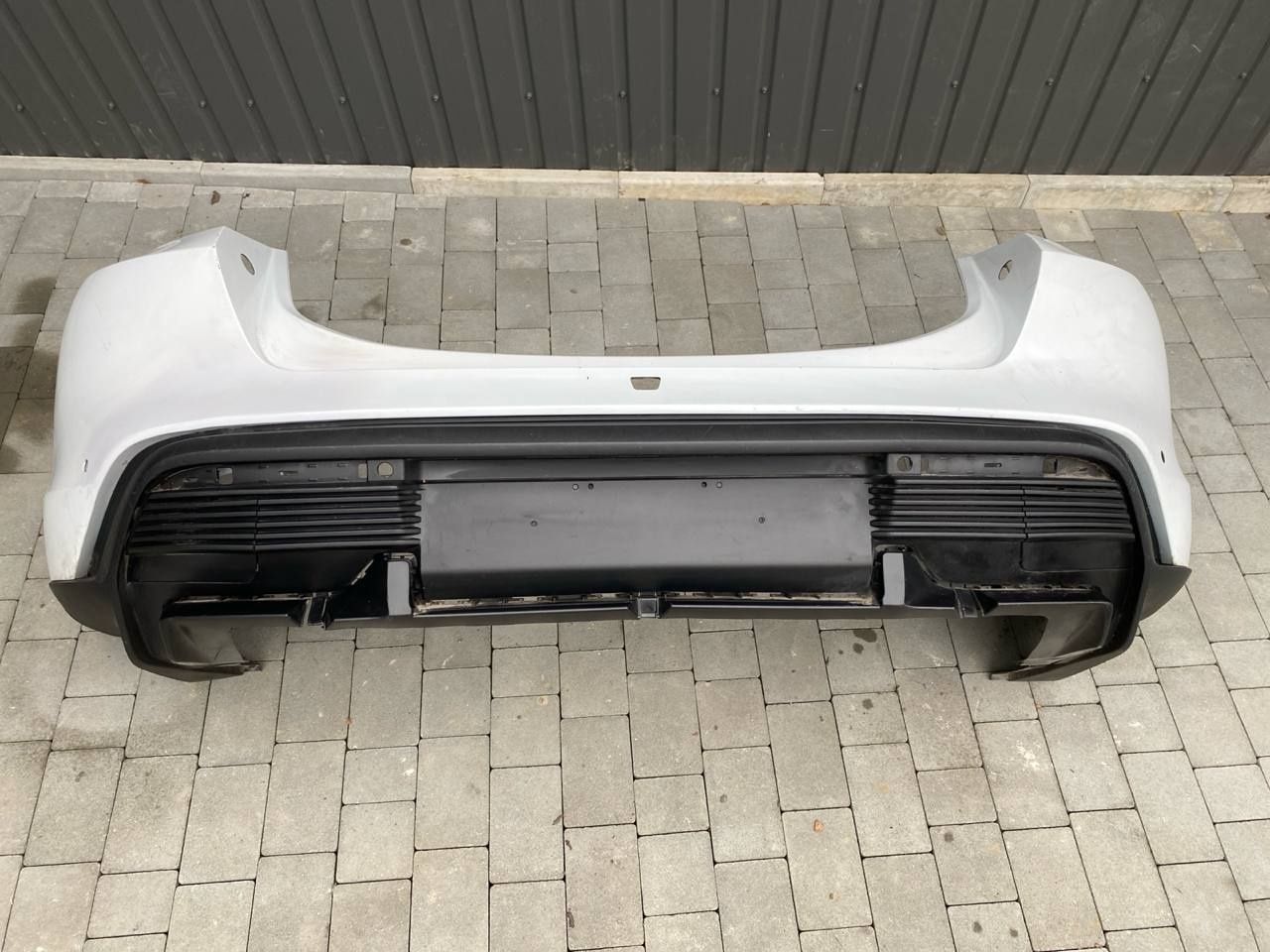 Porsche taycan cross turismo  бампер задній 9j0807983