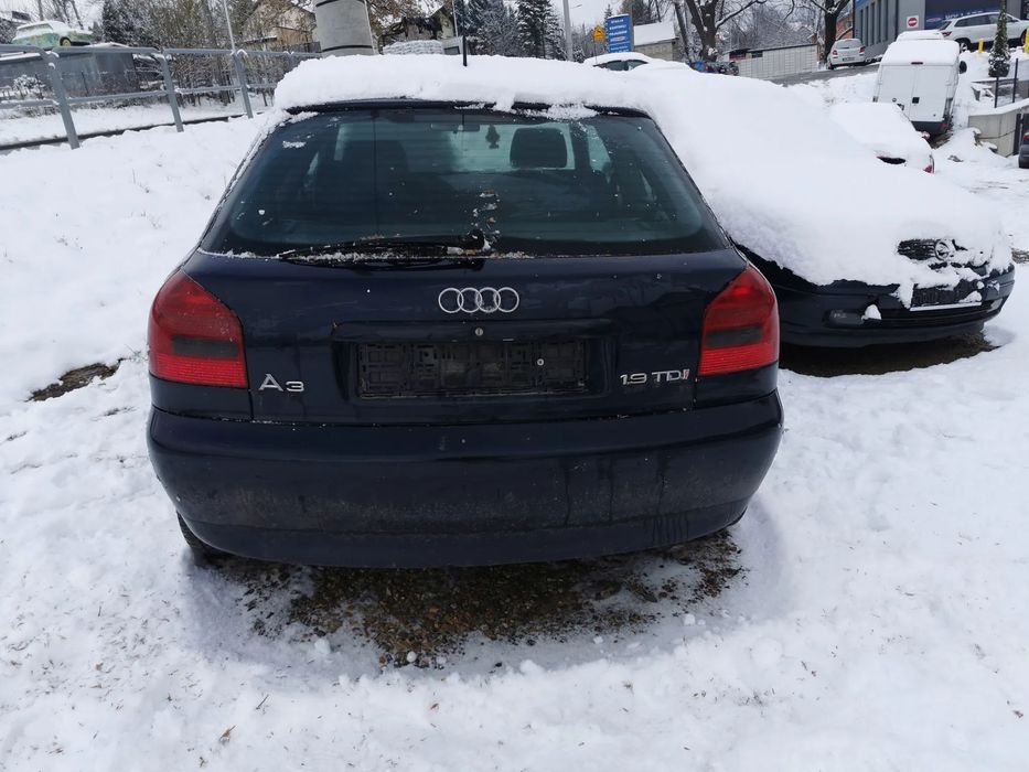 KLAPA BAGAŻNIKA KOMPLETNA AUDI A3 8L