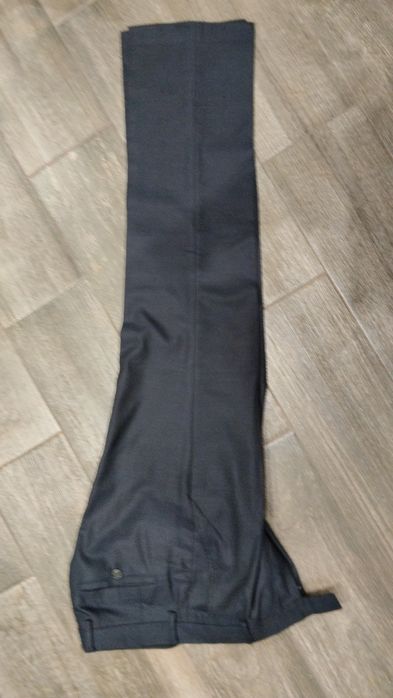 Granatowy garnitur Pierre Cardin