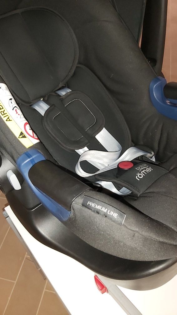 Ovo + Carrinho Britax Rommer + Base Isofix