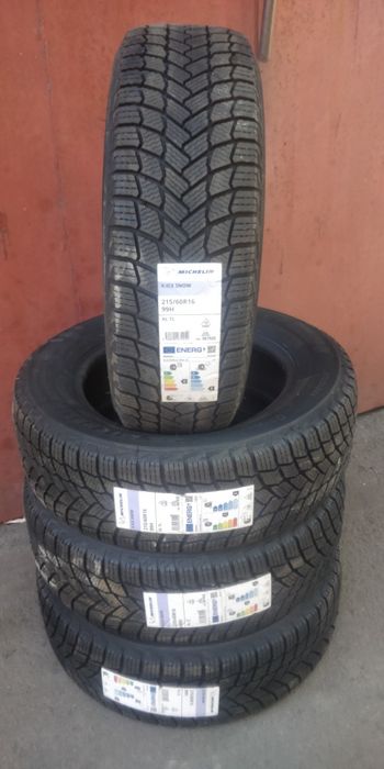 Michelin X-Ice Snow  215/60 R16