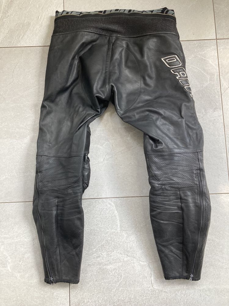 Komplet motocyklowy Dainese skórzany kurtka + spodnie z ochroniaczani