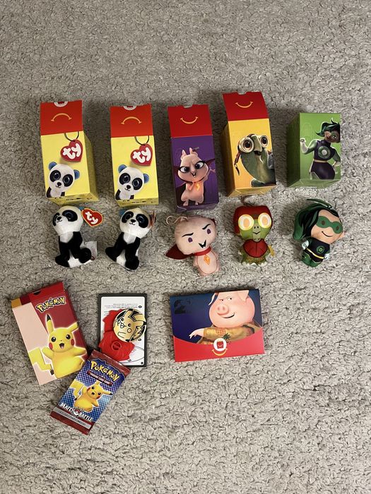 Лот вграшки з хепі мілу