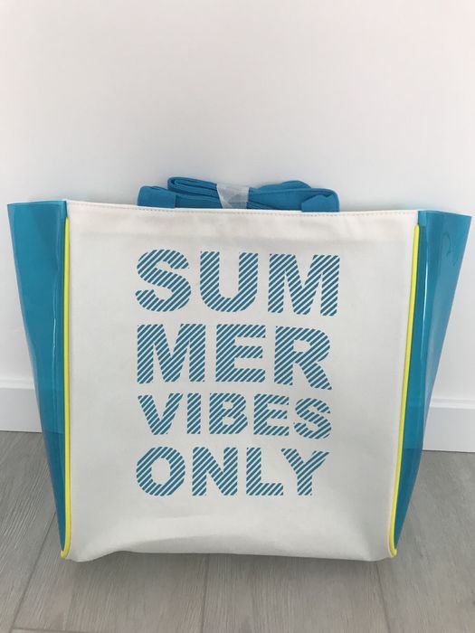 Пляжна сумка від Shiseido