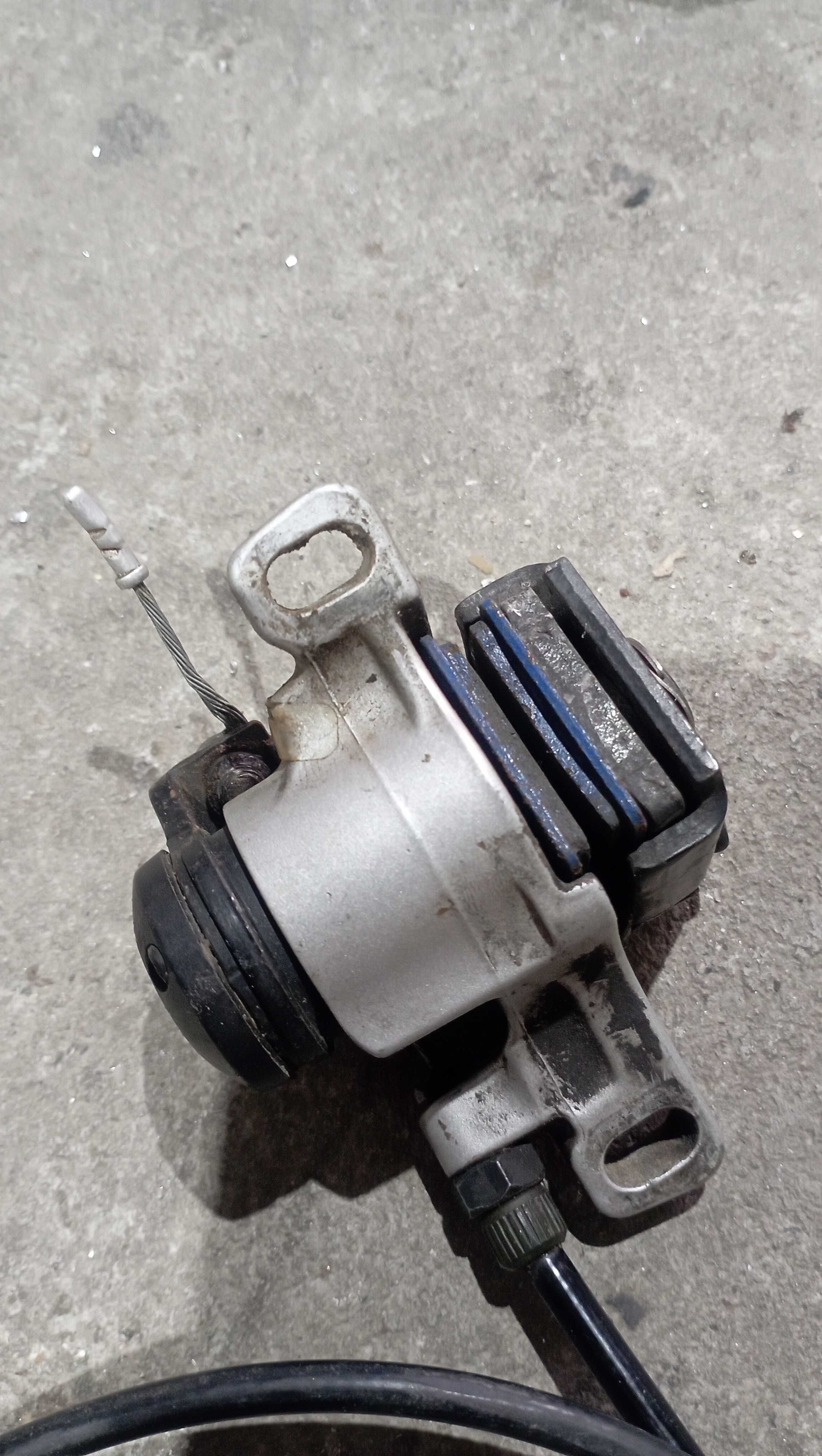 Desviador frontal 2/3V SLX e Travões Shimano Disco Mecanicos.
