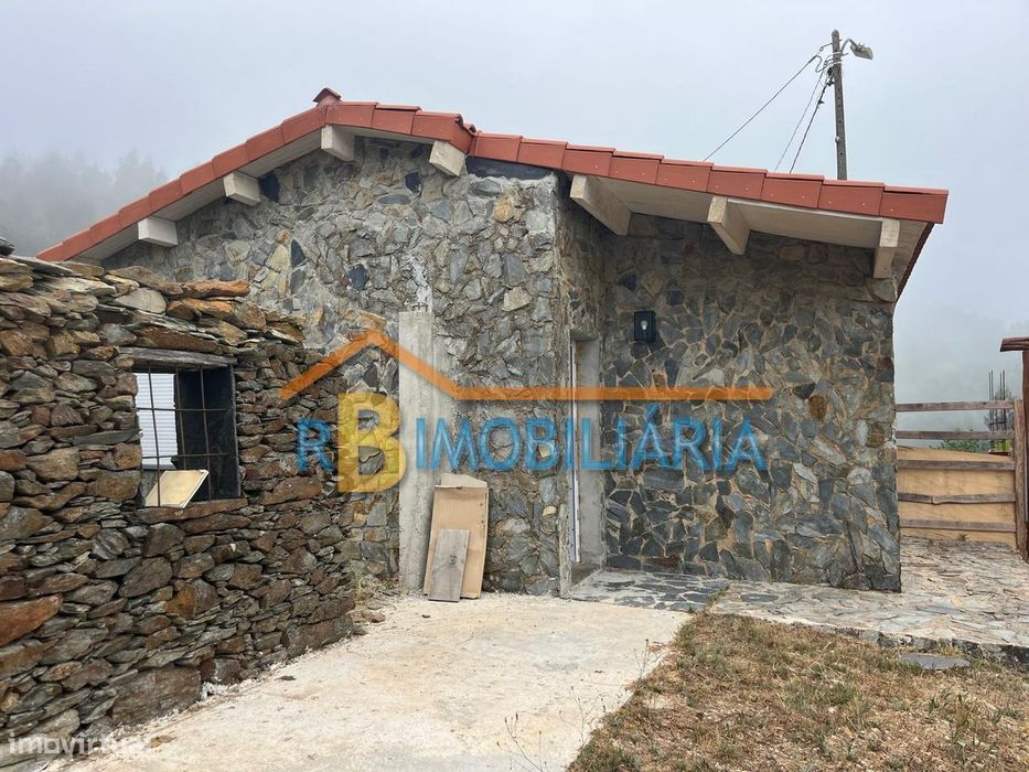 Moradia T1 no Gamarão, Canelas, Arouca