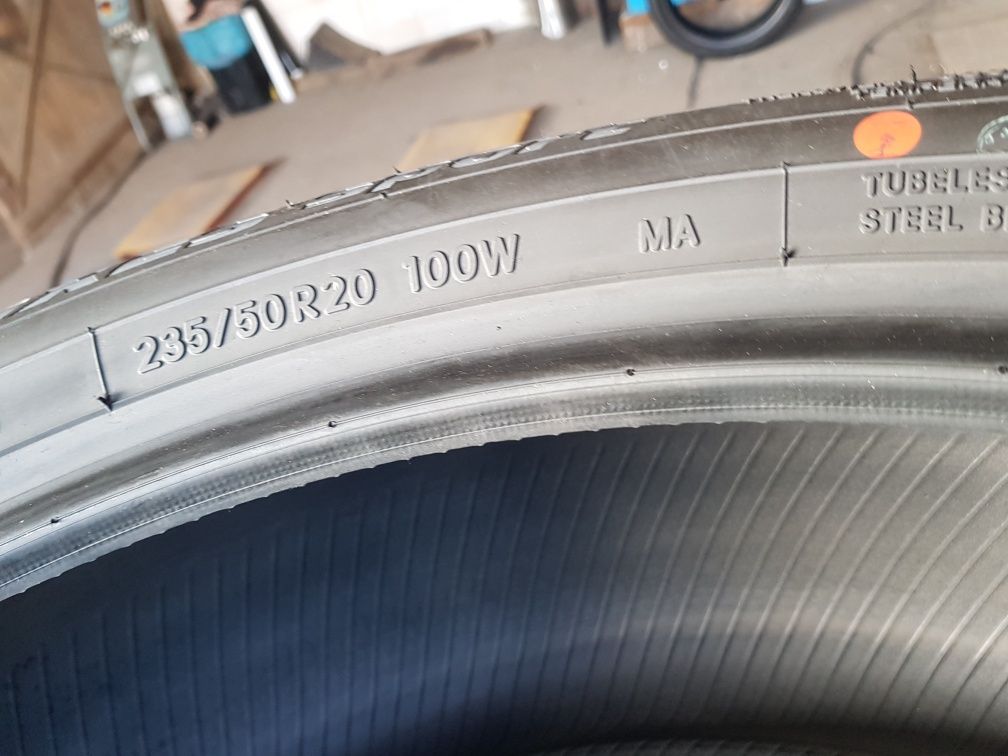 Opony Letnie Nowe Demo R20 235/50- Toyo -22rok-Montaż