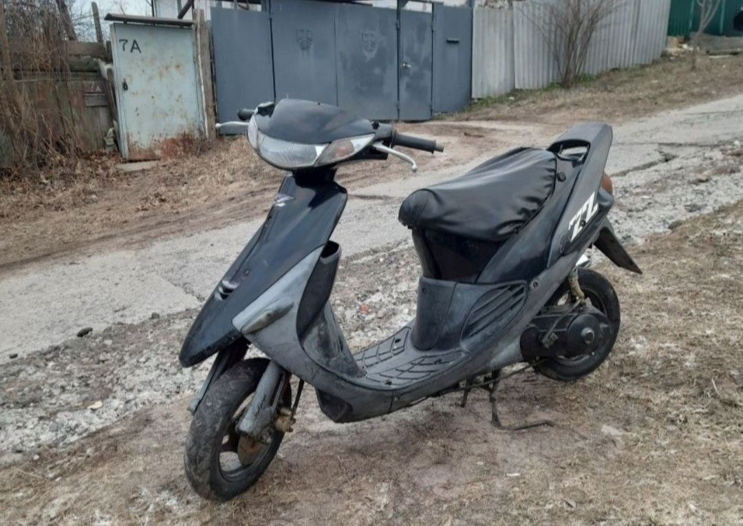 Suzuki Sepia ZZ (дутая)