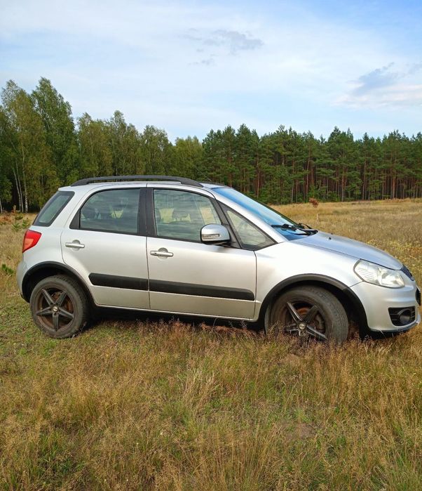 Suzuki SX4 Zrywny, szybki samochód z małym przebiegiem
