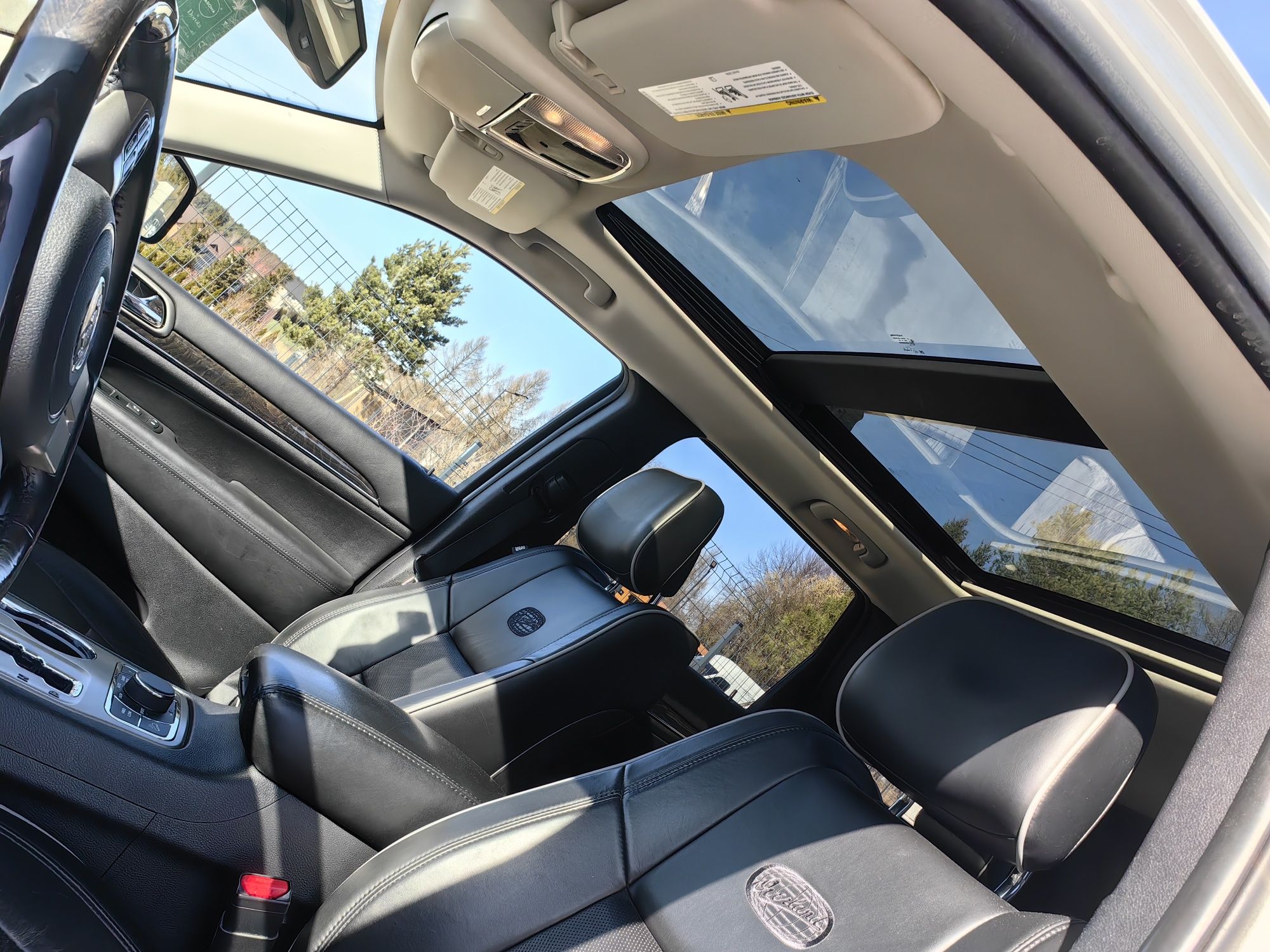 Jeep grand cherokee 3.0 OVERLAND  240koni 2011r