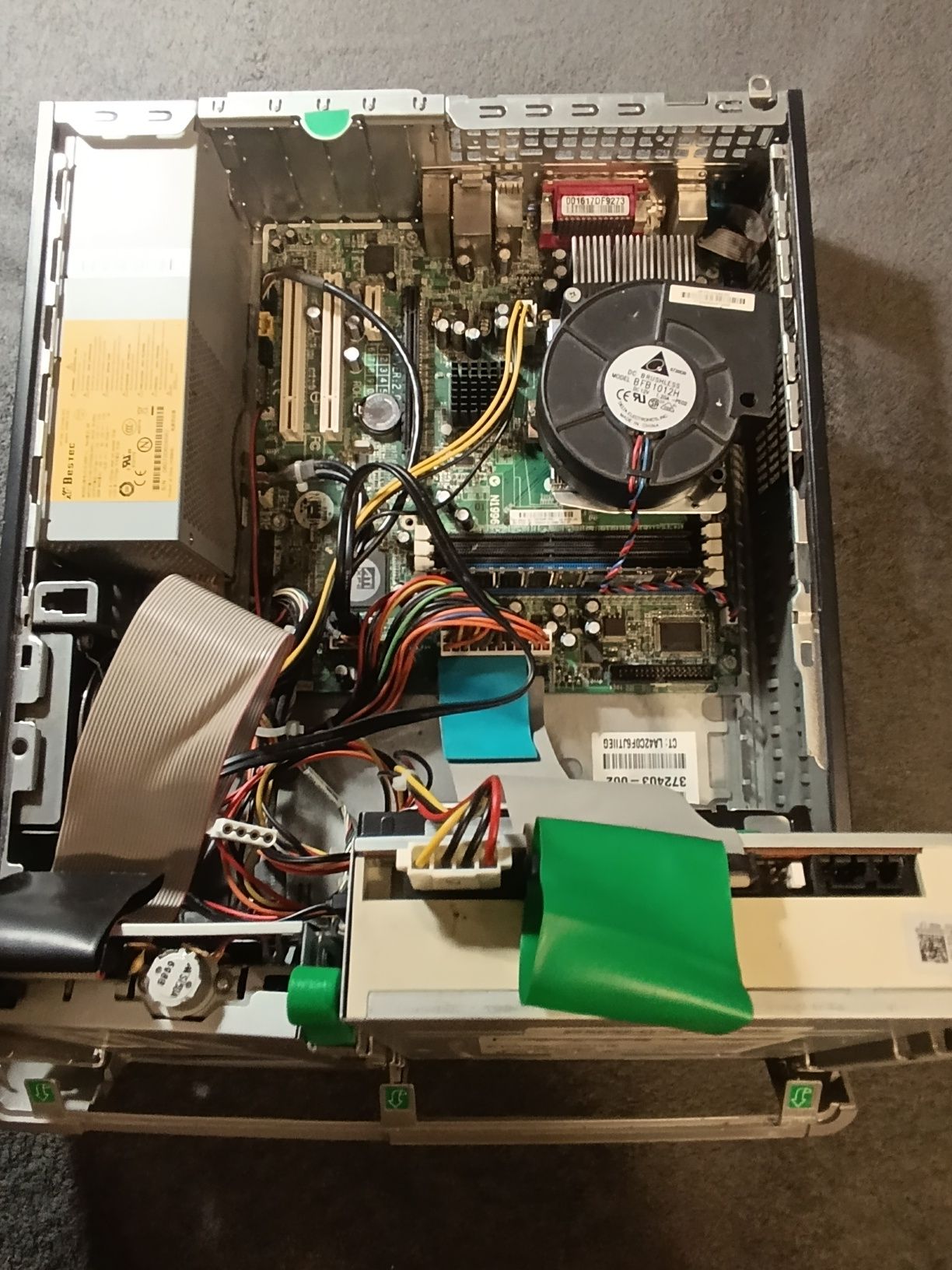 Sprzedam komputer HP