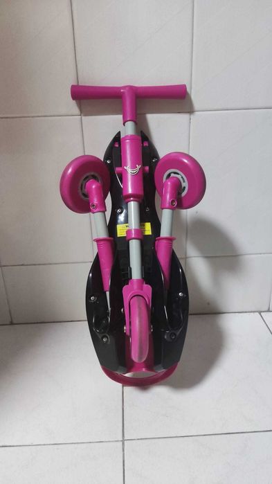 Triciclo Infantil Dobrável - Ideal para os Primeiros Passeios!