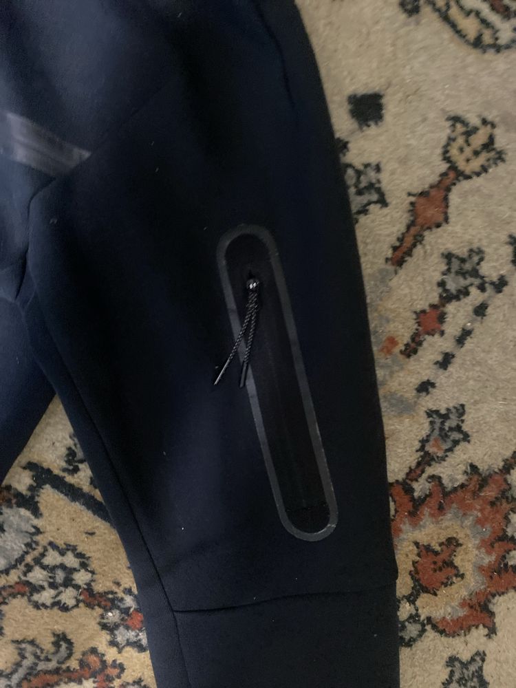 nike tech fleece