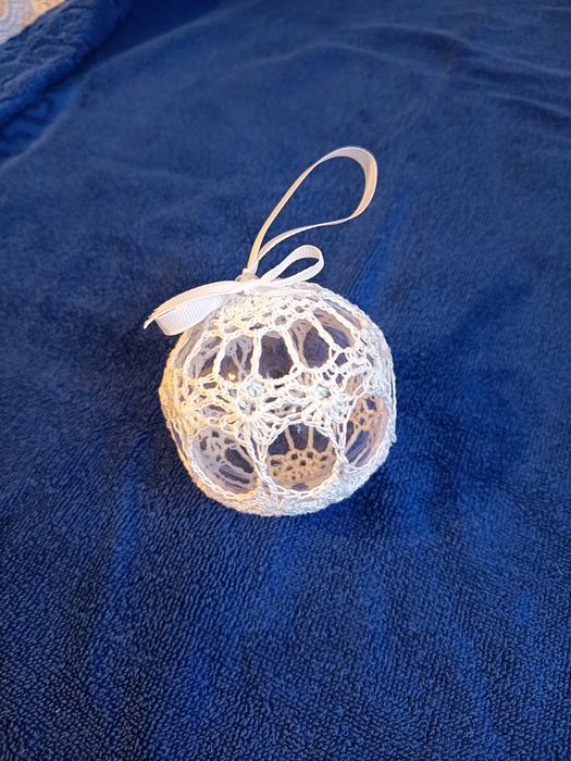 Zestaw bombek(8cm) w prezentowym pudełku