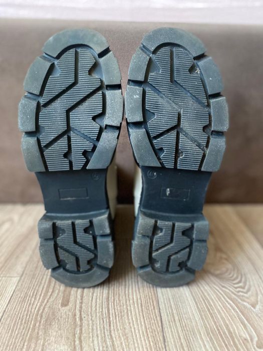 Продаю ботинки Синсей