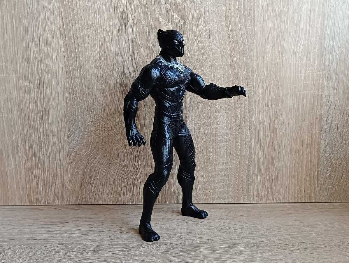 Duża action figurka Czarna Pantera *DC Comics*. Hasbro 2019