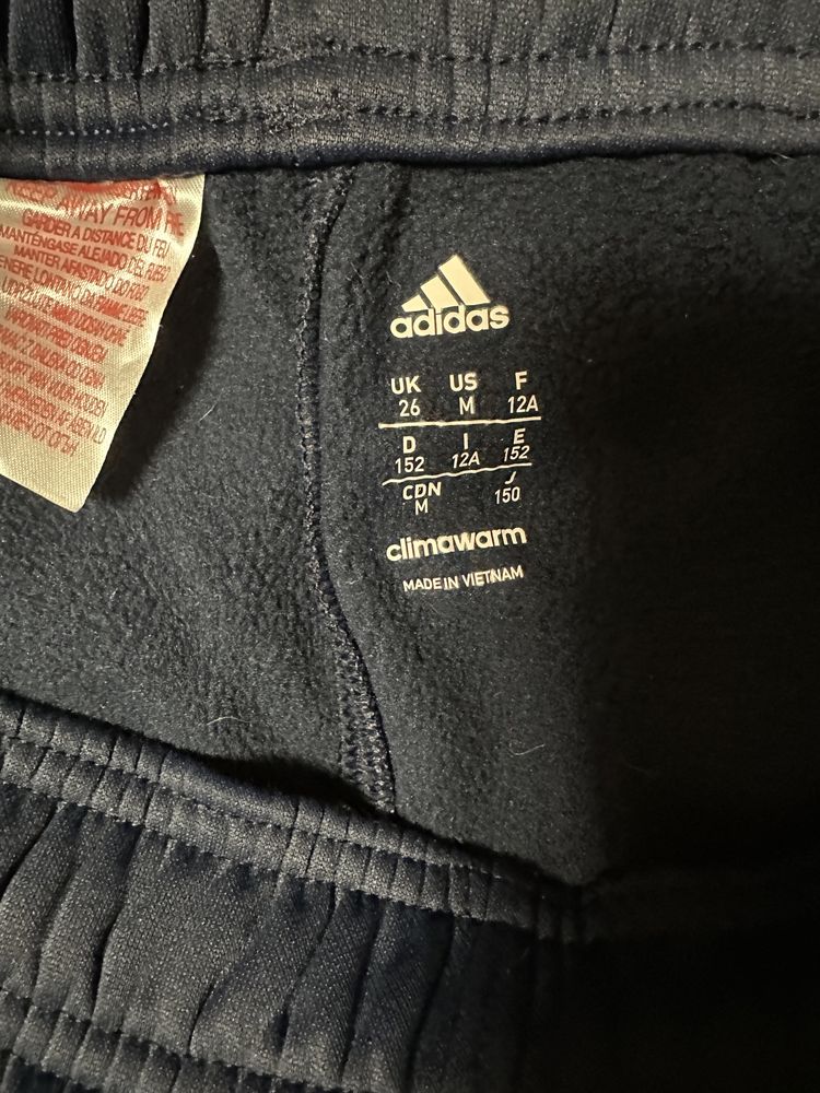 Фірмові штани Adidas p.M 152