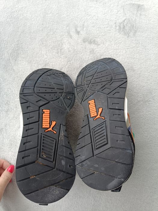 Женские кроссовки Puma р36