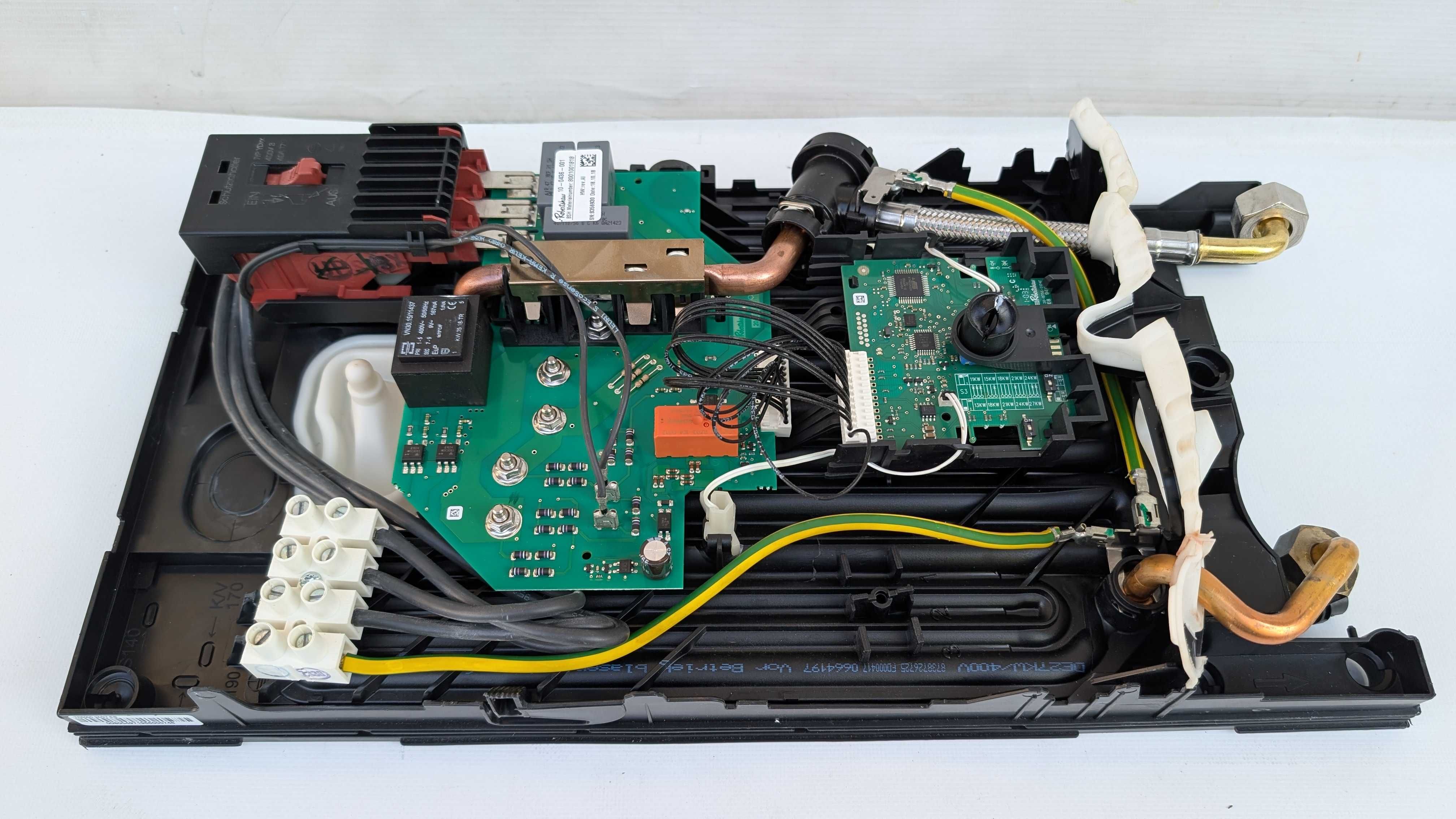 Podgrzewacz wody Bosch Tronic Comfort Plus TR5000R 24/27 EB