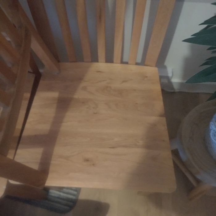 Sześć krzeseł dębowych