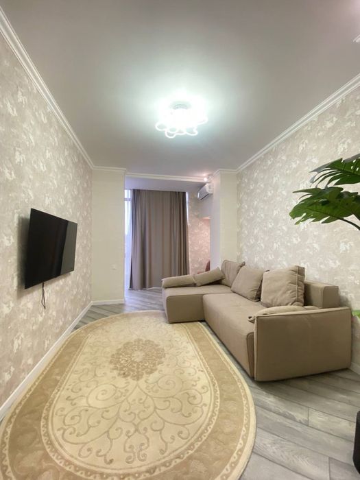 НАЙКРАЩА КВАРТИРА біля парку  в клубному будинку з котлом.