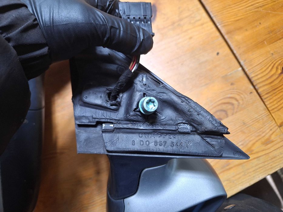 Audi A4 B5 Lift lusterka elektryczne L+P str. 5 PIN