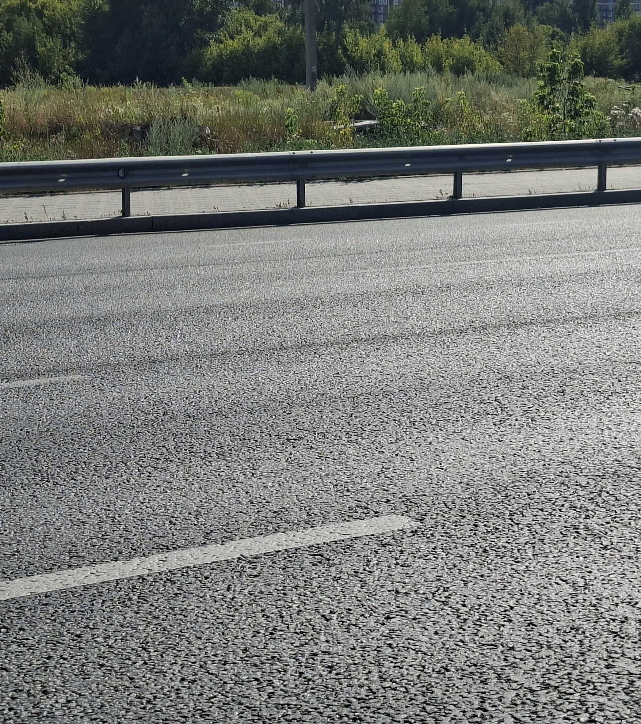 60сот ФАСАД ПІД МАГАЗИН бізнес тр.М03,Е40 Київ-Харків с.Поділ Миргор.р