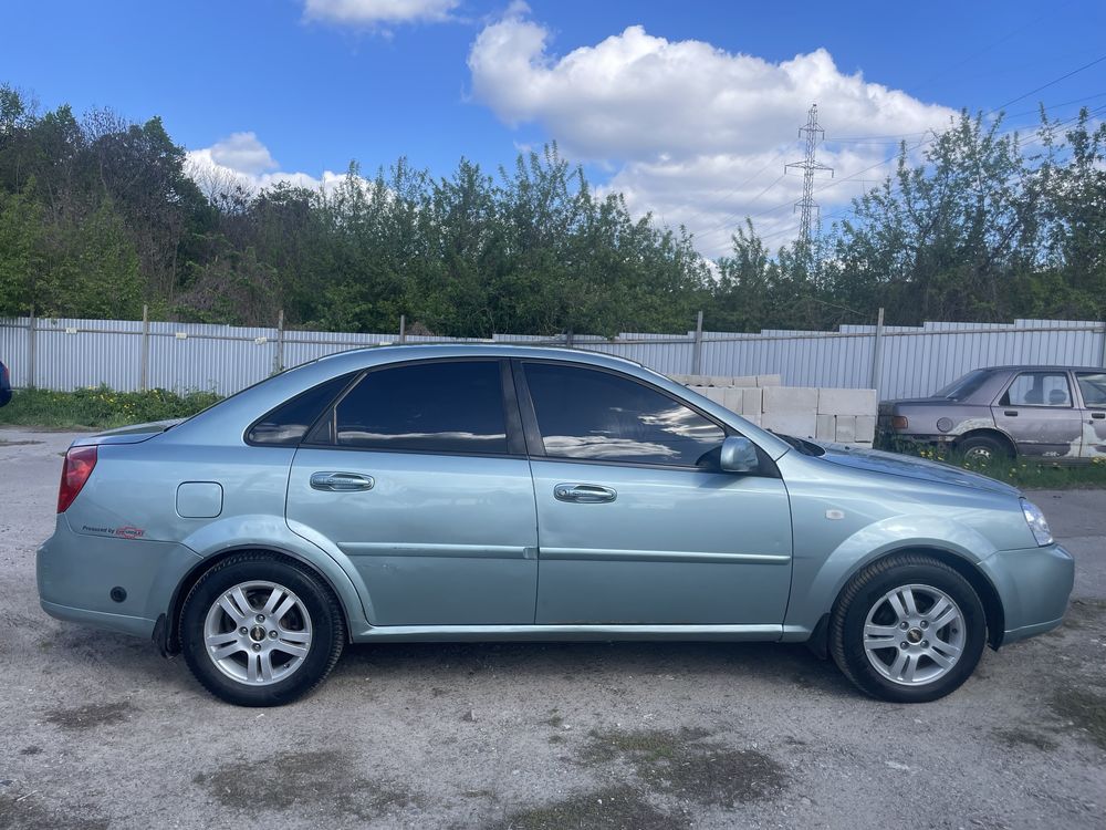 Продам Chevrolet Lacetti 1.8 АТ