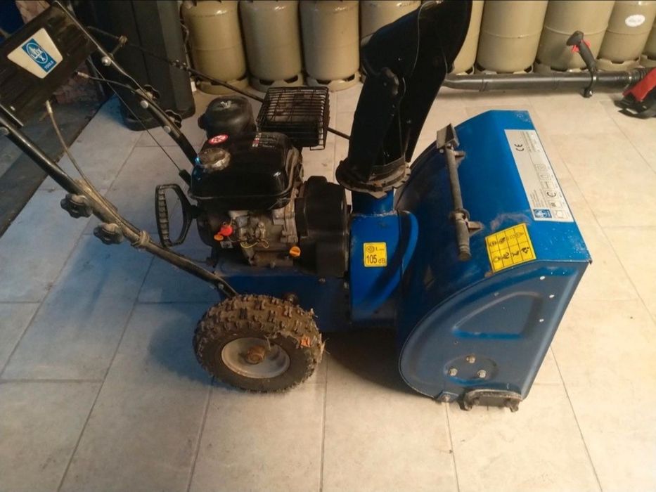 Sprzedam odśnieżarke lux