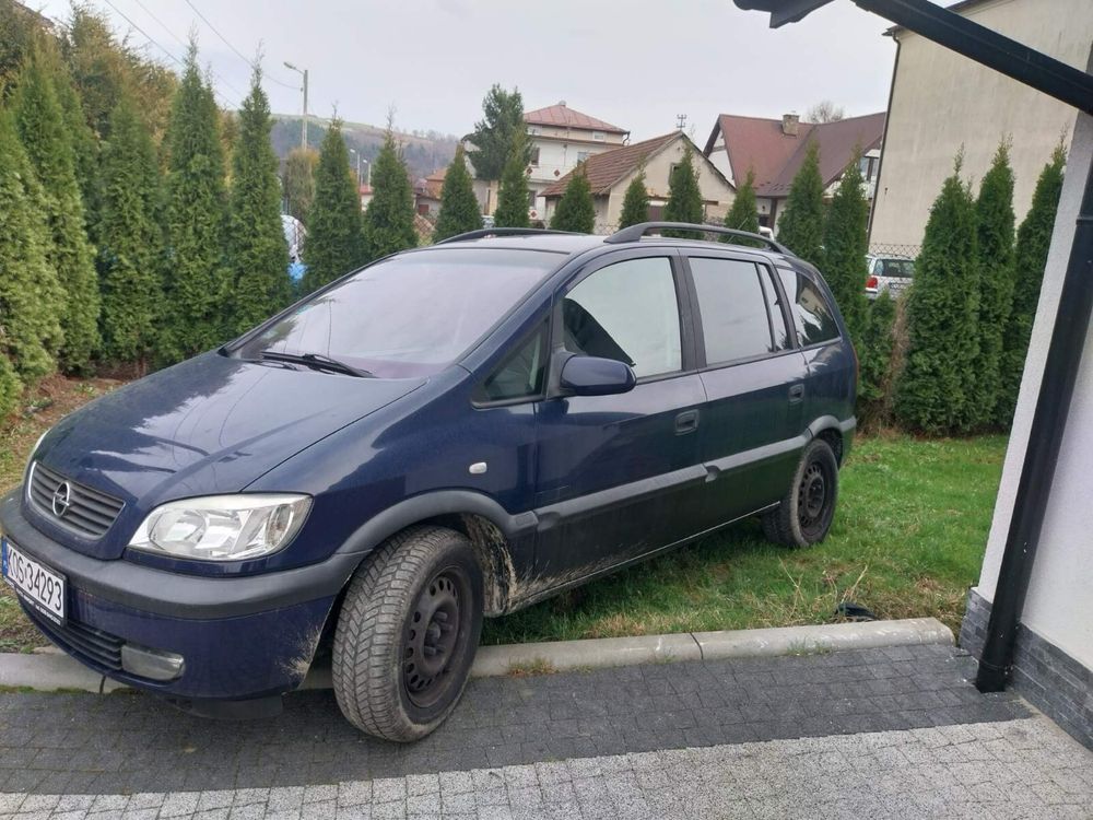 Запчастини для Opel Zafira