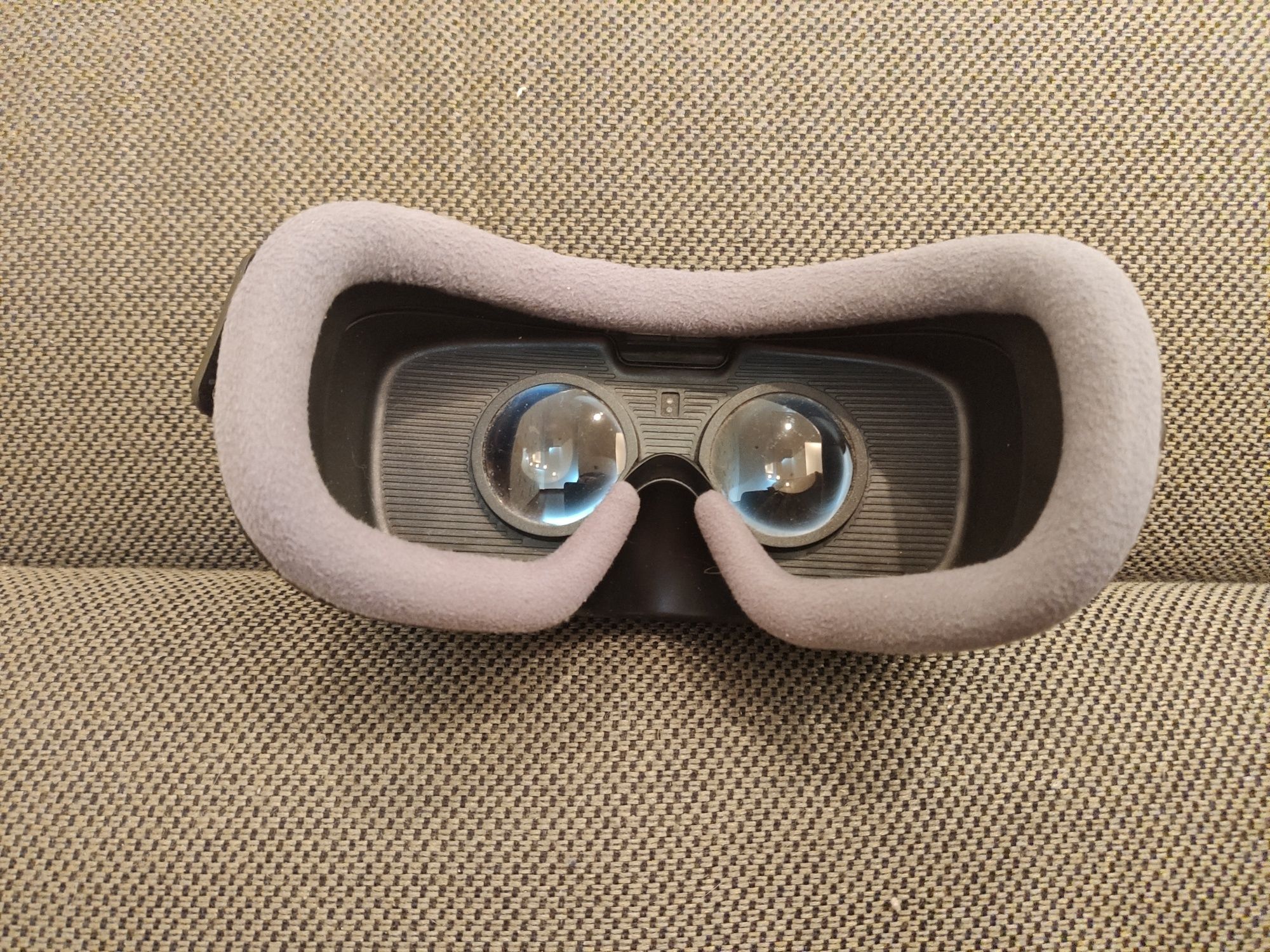 Очки шлем виртуальной реальности Samsung Gear VR SM-R323