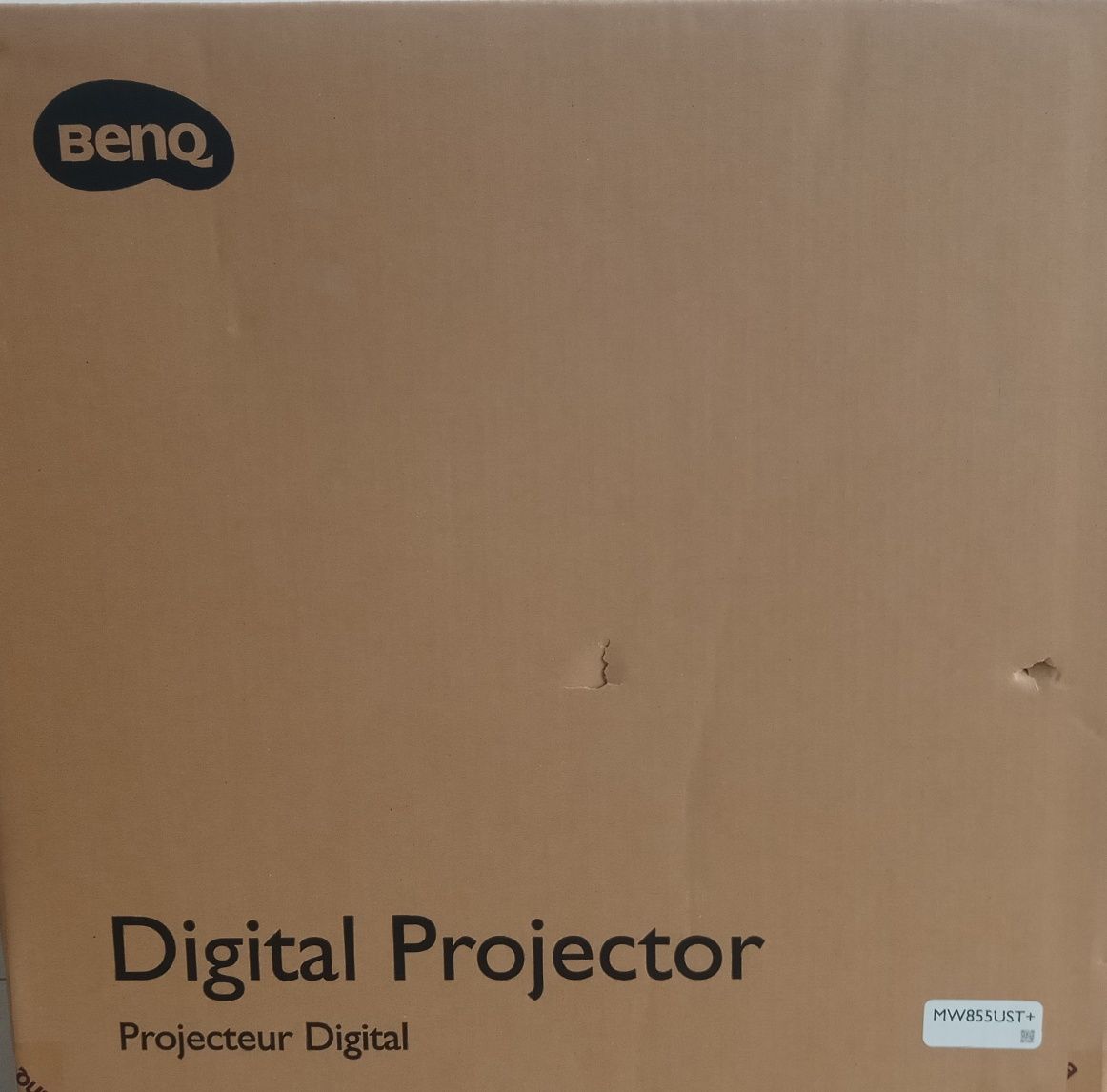 Projektor krótkoogniskowy
BenQ MW855UST+