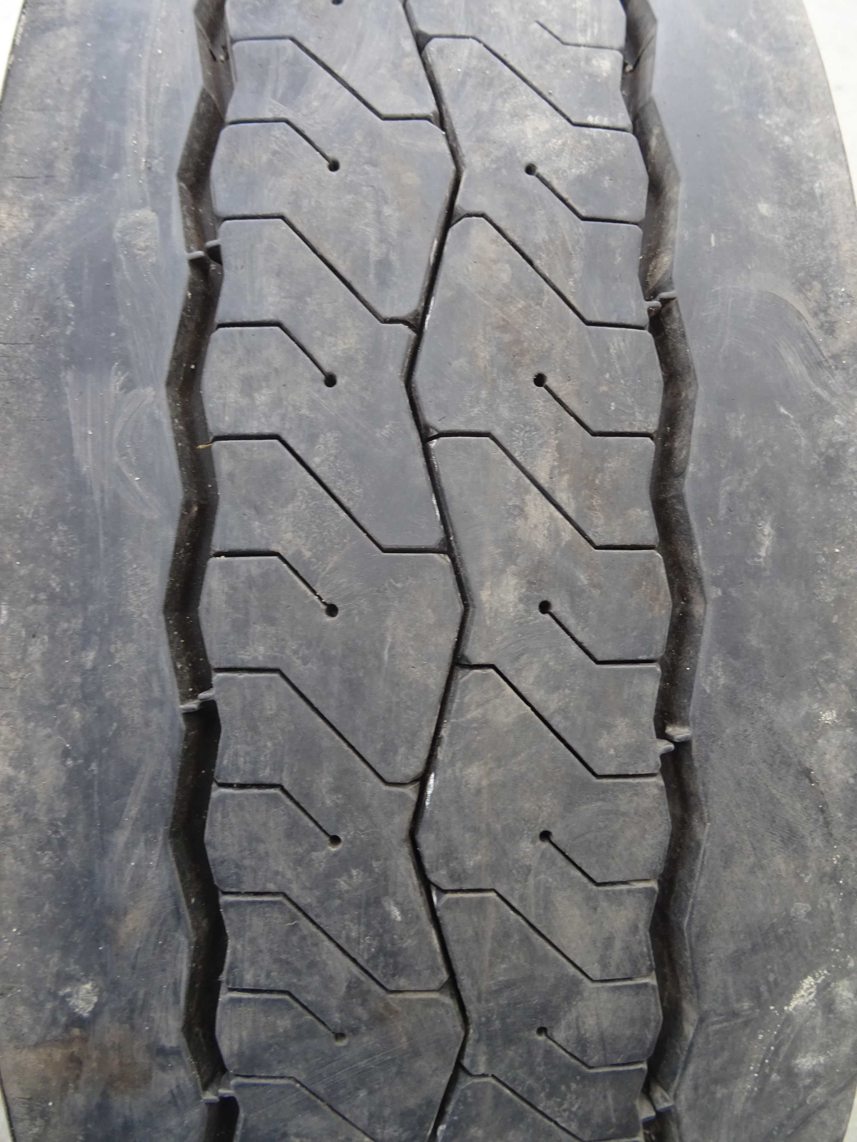 Opona 275/70R22.5 BRIDGESTONE U-AP 002  (790 netto)